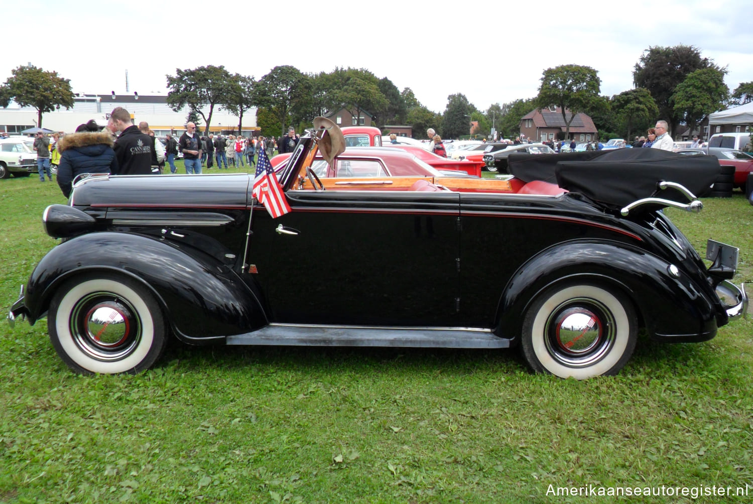 Plymouth De Luxe uit 1937